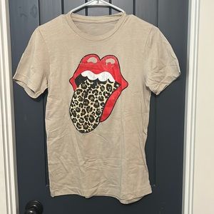 tan tee shirt- small